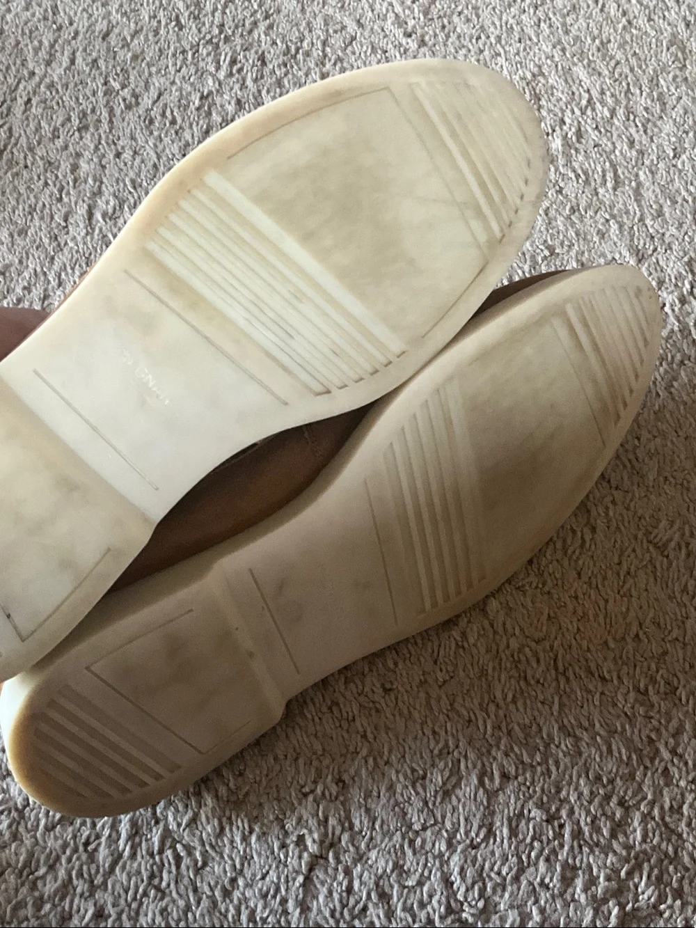 Magnanni Suede Slip-On Loafer in Tan